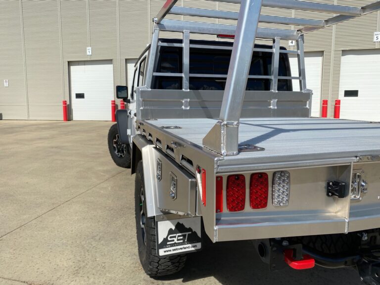 SUMMIT EXPEDITION TRUCKS JEEP GLADIATOR SET FLATBED TRAY