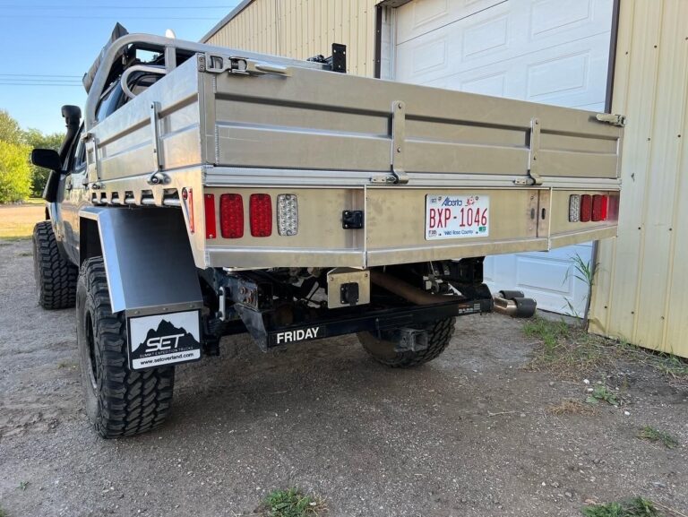 SUMMIT EXPEDITION TRUCKS NISSAN FRONTIER 5FT BOX TREAD MAGAZINE 6FT 72 FLAT BED UTE TRAY 11