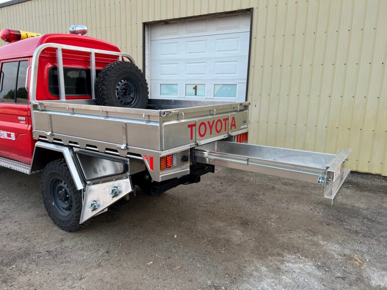 SUMMIT EXPEDITION TRUCKS TOYOTA LAND CRUISER HZJ79 6FT FLATBED UTE TRAY CANOPY 7