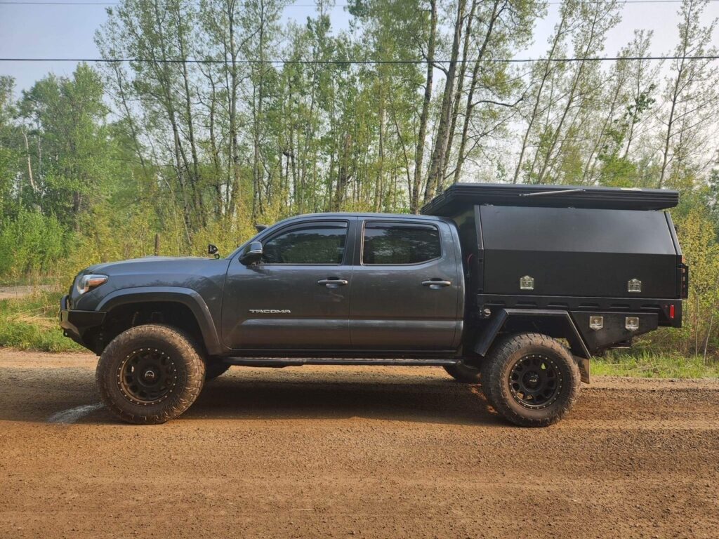 SUMMIT EXPEDITION TRUCKS TOYOTA TACOMA FLATBED UTE TRAY CANOPY TRUCK 5
