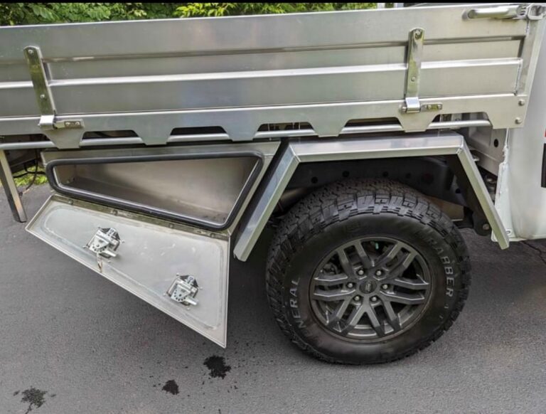 SUMMIT EXPEDTION TRUCKS FORD RANGER FLATBED UTE TRAY CANOPY 72 SERIES 4