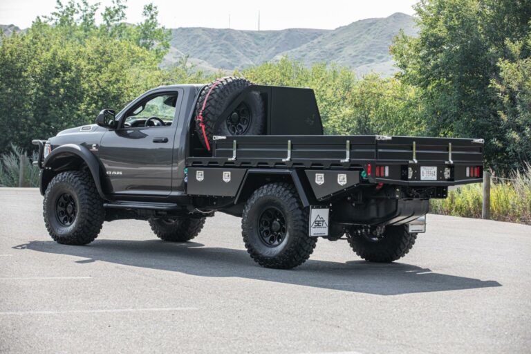 SUMMIT EXPEDITION TRUCKS CAB AND CHASSIS RAM 3500 9FT FLATBED TRAY UTE DECK FWC 7